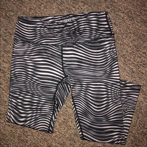 Reebok Crop Leggings Striped